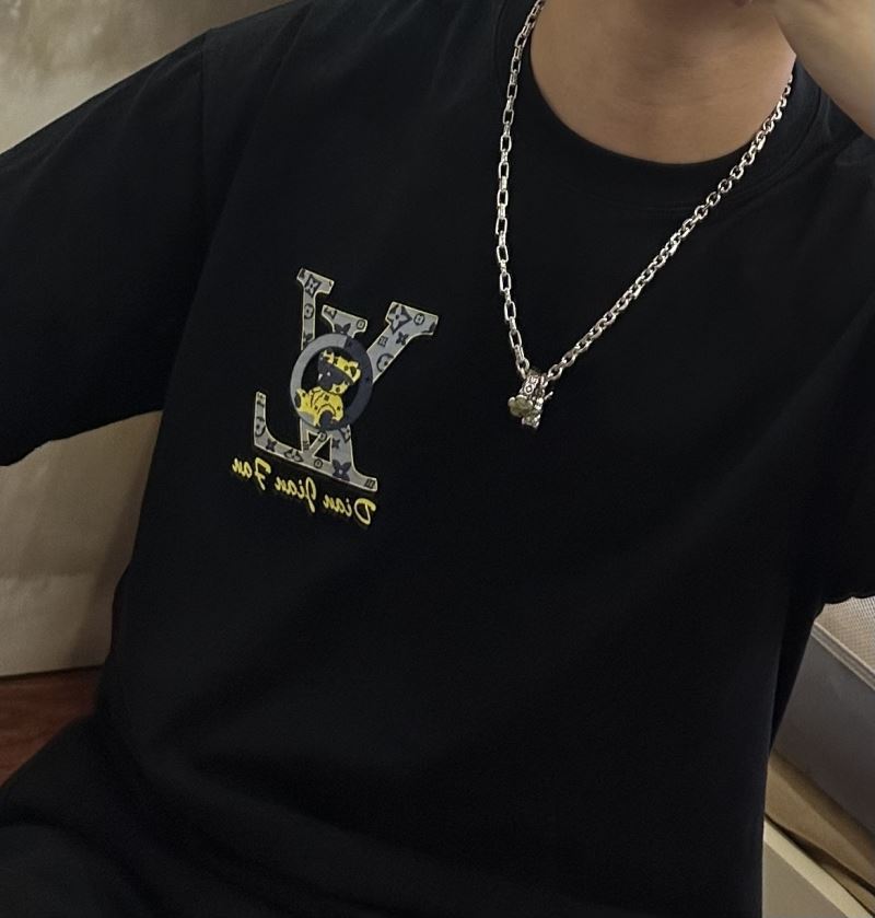 LV Necklaces